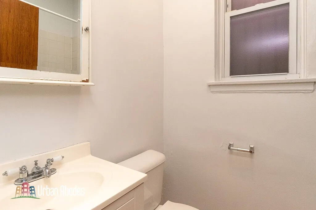 2827 N Burling St, ,  60657, USA 60657-unit#05-Chicago-IL