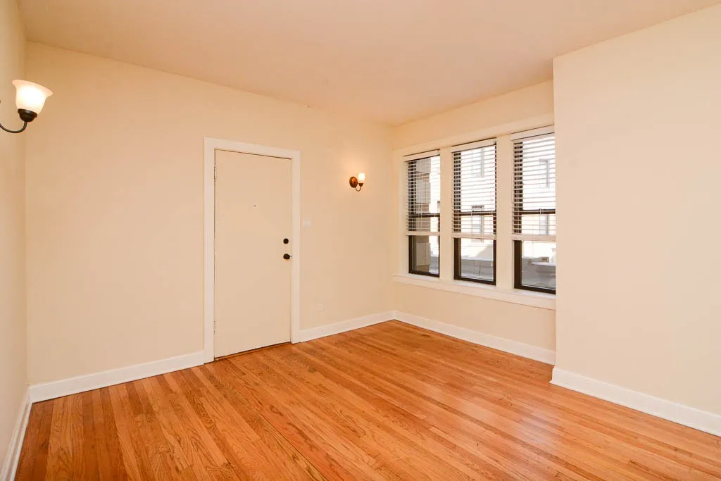 4036 N Ashland Ave, ,  60613, USA 60613-unit#1S-Chicago-IL