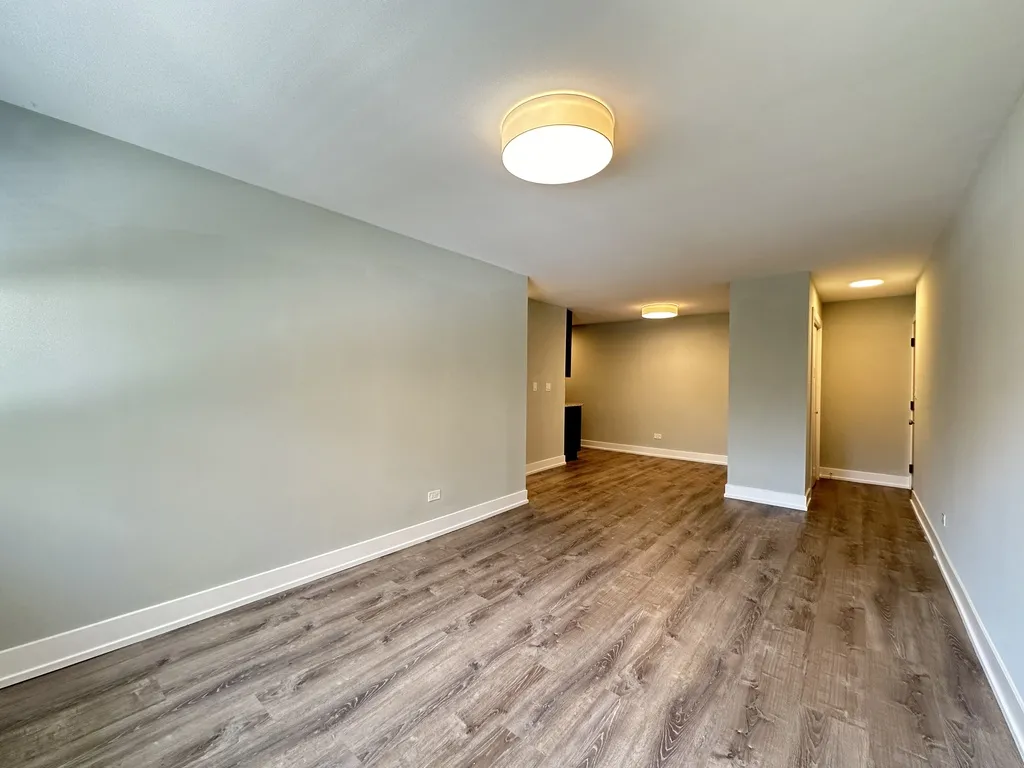 445 W Barry Ave, , 60657, USA 60657-unit#222-Chicago-IL