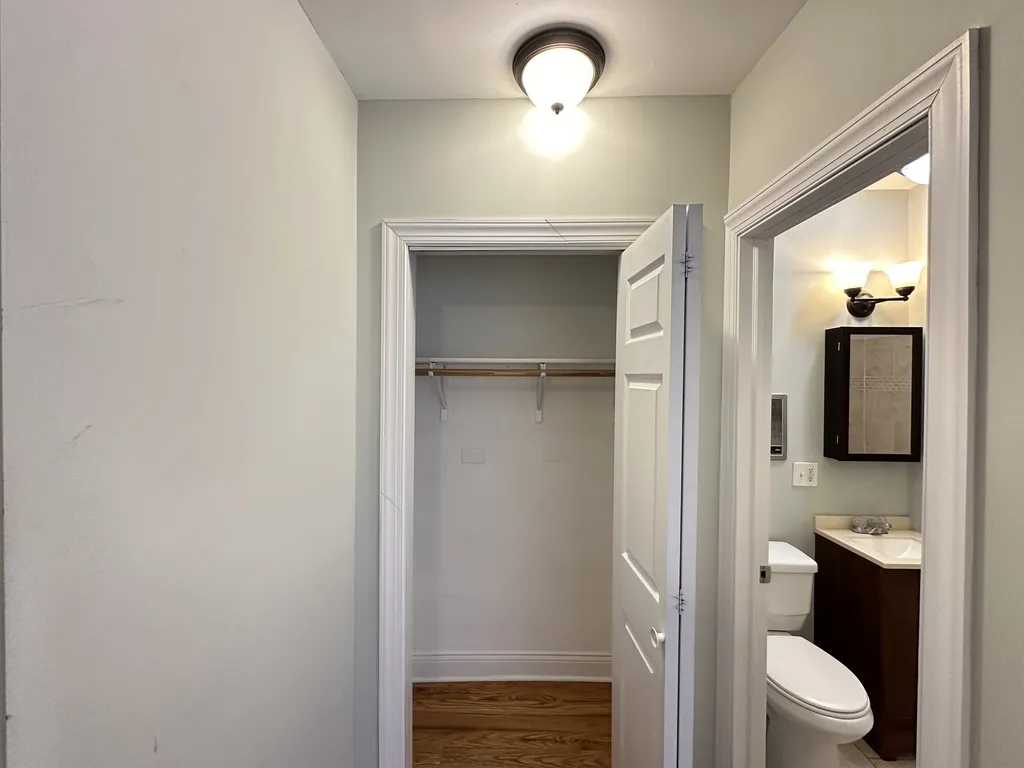 837 W Wolfram St, ,  60657, USA 60657-unit#309-Chicago-IL