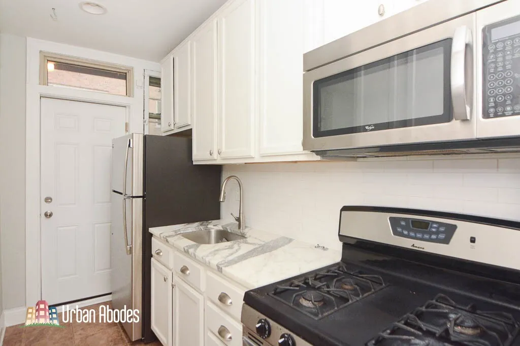 542 W Surf St, ,  60657, USA 60657-unit#3S-Chicago-IL