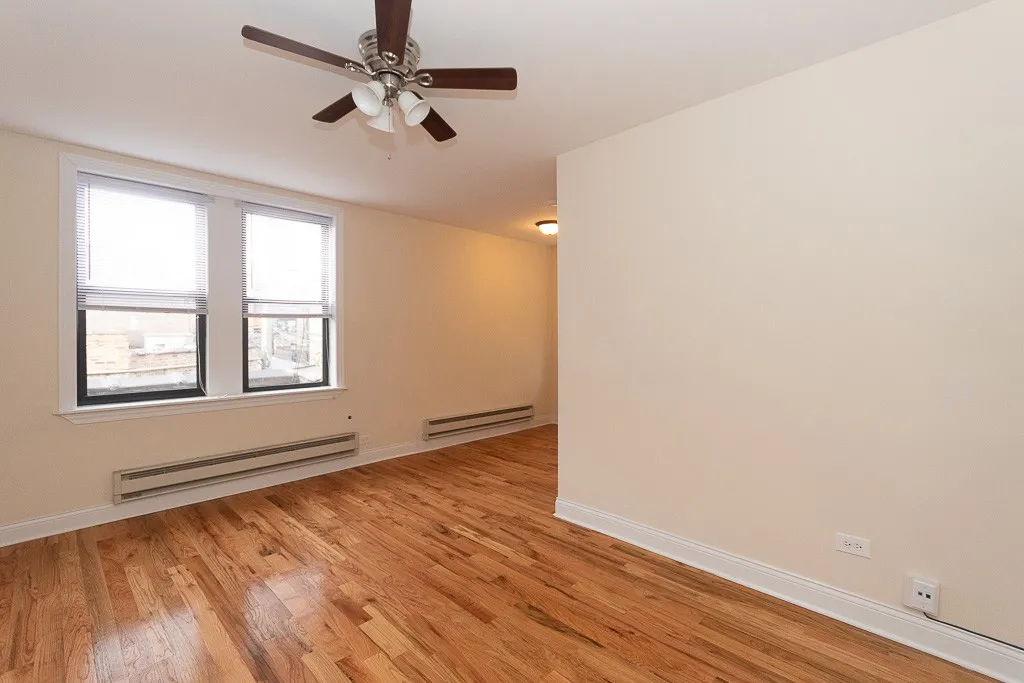 818 W Diversey Pkwy, ,  60614, USA 60614-unit#M-Chicago-IL