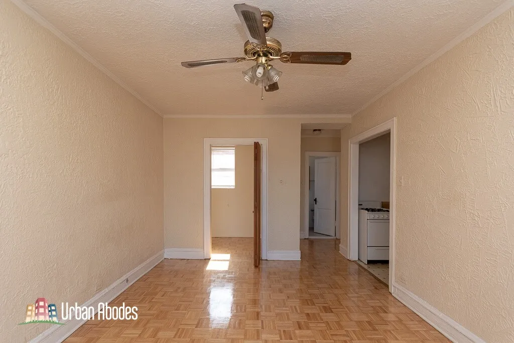 711 W Belmont Ave, ,  60657, USA 60657-unit#403-Chicago-IL