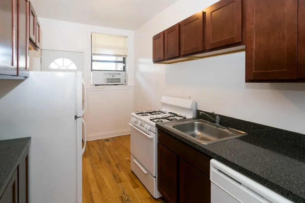 829 W Waveland Ave, ,  60613, USA 60613-unit#1N-Chicago-IL