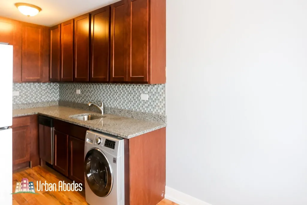 550 W Arlington Pl, ,  60614, USA 60614-unit#708-Chicago-IL