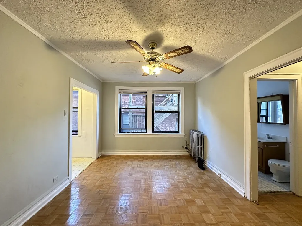 711 W Belmont Ave, , 60657, USA 60657-unit#306-Chicago-IL