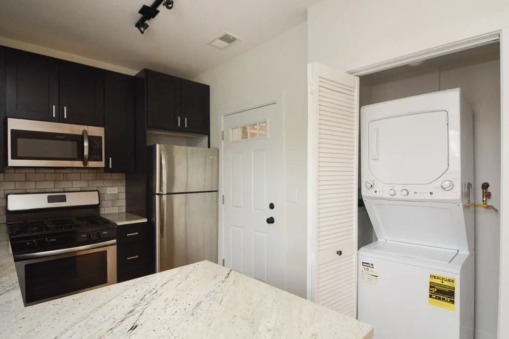 2201 W Eastwood Ave, ,  60625, USA 60625-unit#3E-Chicago-IL