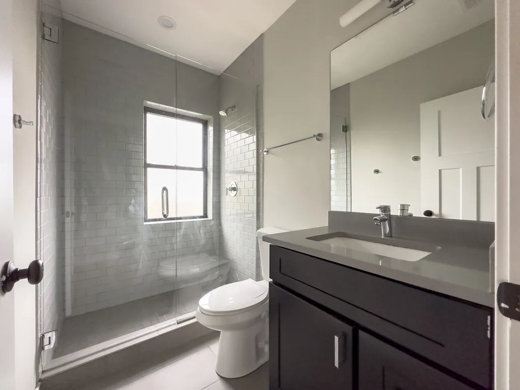 2201 W Eastwood Ave, , 60625, USA 60625-unit#3W-Chicago-IL