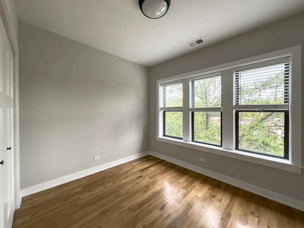 2201 W Eastwood Ave, , 60625, USA 60625-unit#3W-Chicago-IL