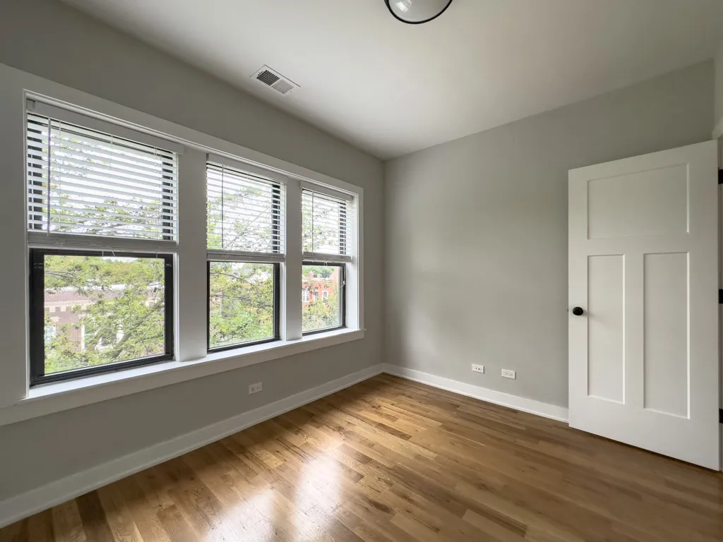 2201 W Eastwood Ave, , 60625, USA 60625-unit#3W-Chicago-IL