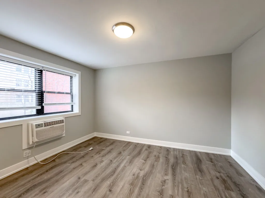 530 W Surf St, ,  60657, USA 60657-unit#202-Chicago-IL