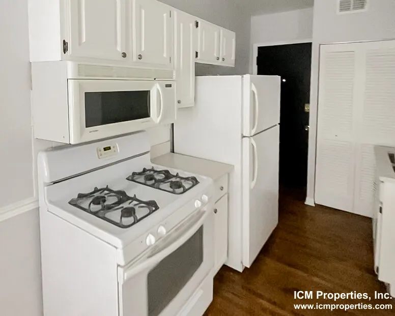 3708 N Sheffield Ave, ,  60613, USA 60613-unit#3714-402-Chicago-IL
