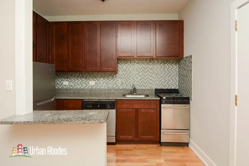 635 W Barry Ave, ,  60657, USA 60657-unit#405-Chicago-IL