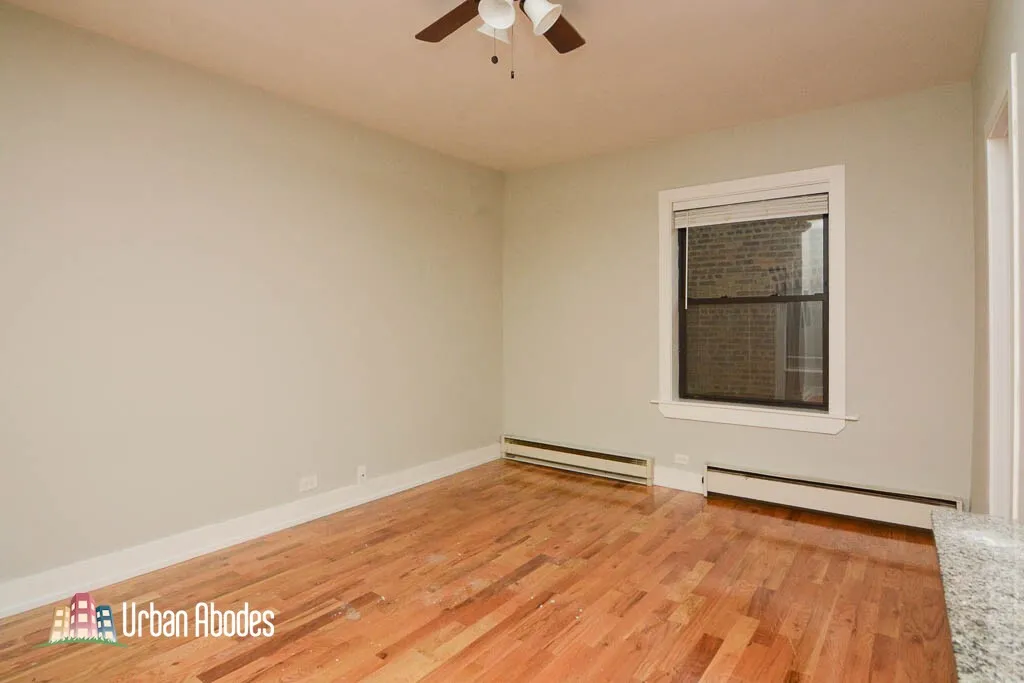 635 W Barry Ave, ,  60657, USA 60657-unit#405-Chicago-IL