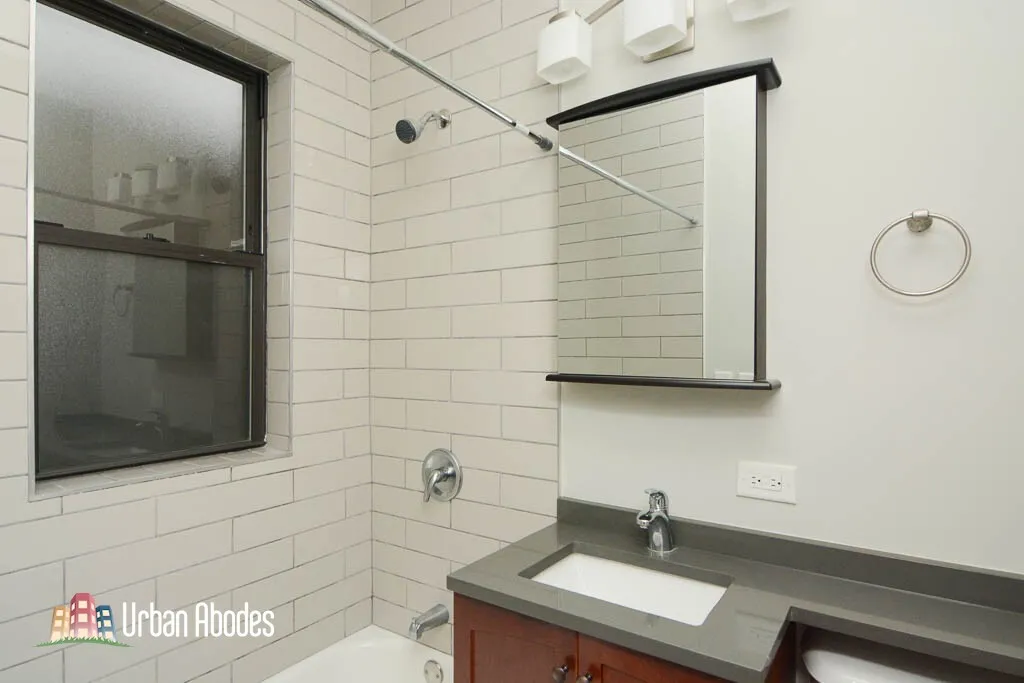 635 W Barry Ave, ,  60657, USA 60657-unit#405-Chicago-IL