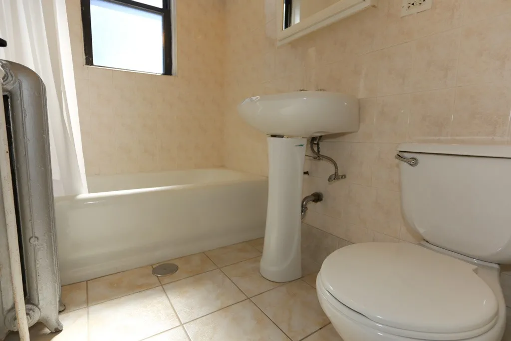 1164 N Dearborn St, , 60610, USA 60610-unit#313-Chicago-IL