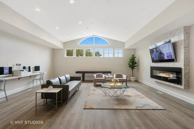 105 Kensington Cir, ,  60189, USA 60189-unit#105-Wheaton-IL