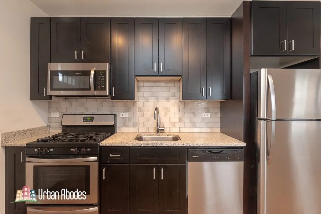 2205 W Eastwood Ave, , 60625, USA 60625-unit#3W-Chicago-IL