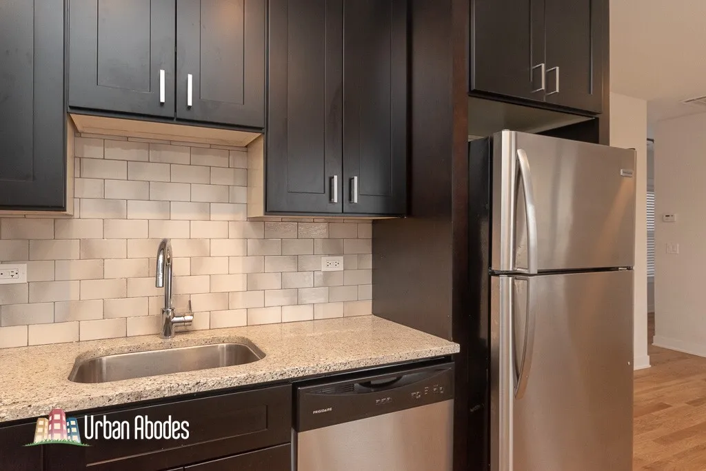 2205 W Eastwood Ave, , 60625, USA 60625-unit#3W-Chicago-IL
