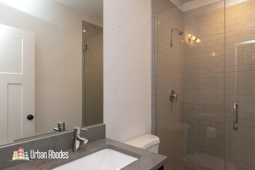 2205 W Eastwood Ave, , 60625, USA 60625-unit#3W-Chicago-IL