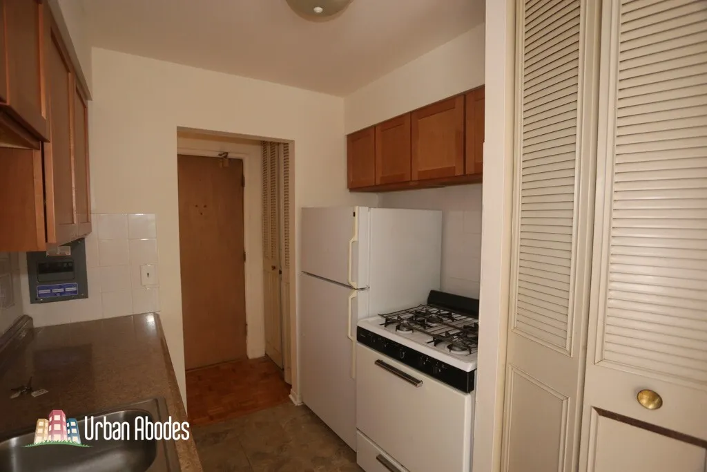 510 W Briar Pl, ,  60657, USA 60657-unit#207-Chicago-IL