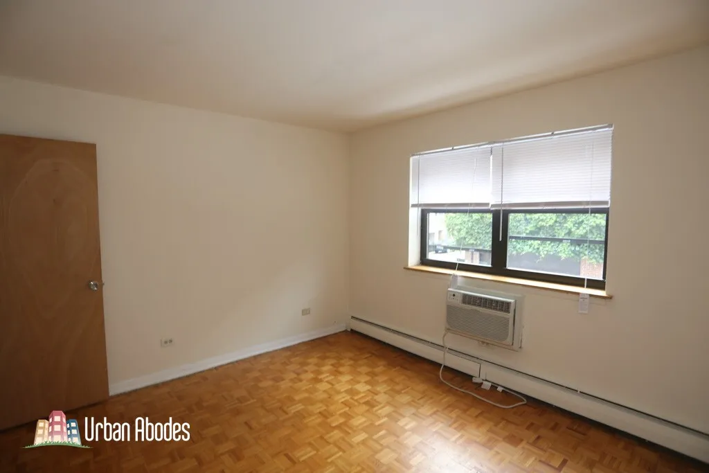 510 W Briar Pl, ,  60657, USA 60657-unit#207-Chicago-IL