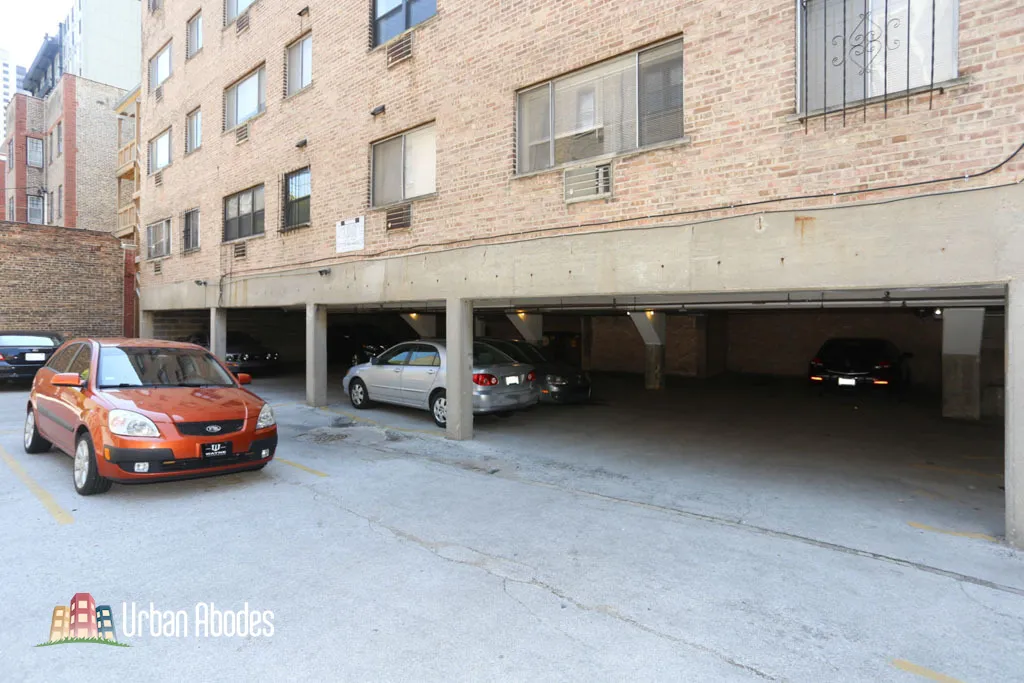 510 W Briar Pl, ,  60657, USA 60657-unit#207-Chicago-IL