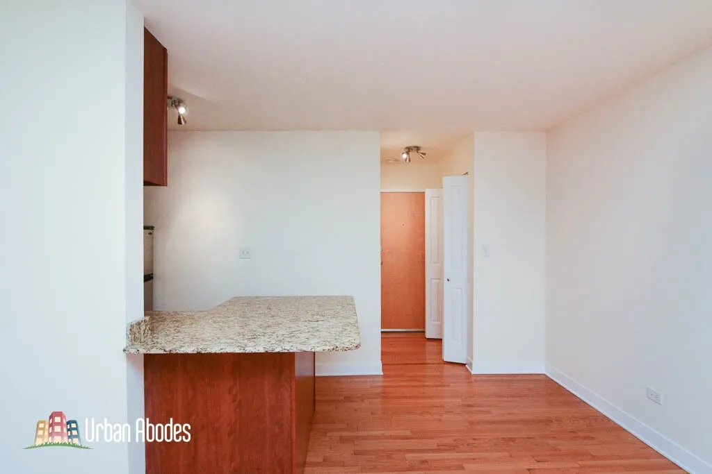 625 W Wrightwood Ave, ,  60614, USA 60614-unit#405-Chicago-IL