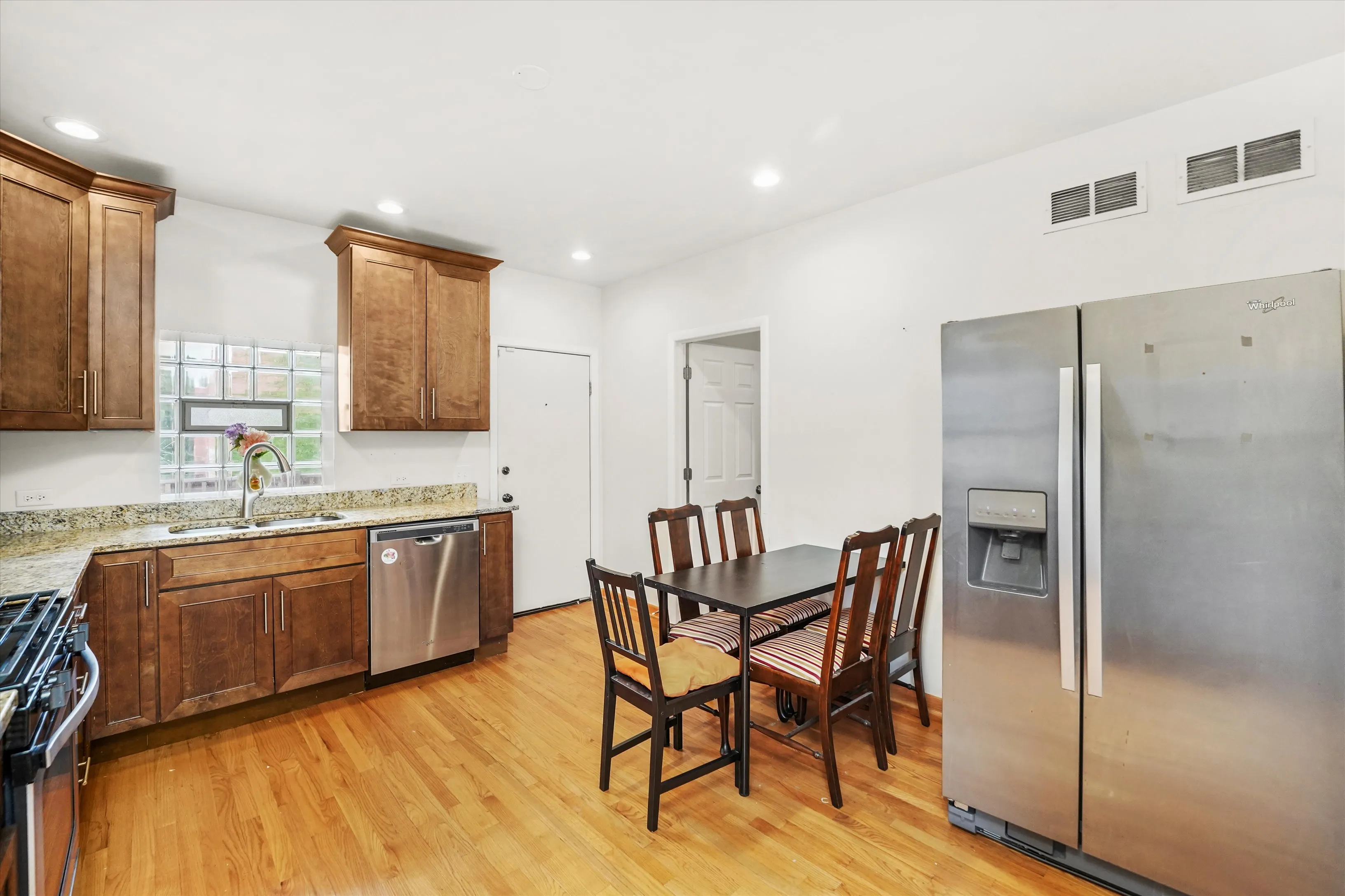 624 S Oakley Blvd, ,  60612, USA 60612-unit#2-Chicago-IL