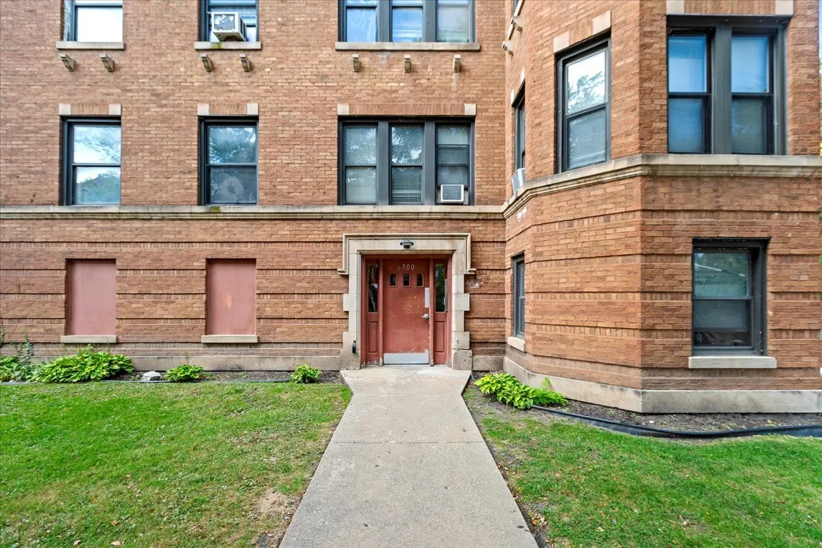 6700 S Merrill Ave, , 60649, USA 60649-unit#1W-Chicago-IL