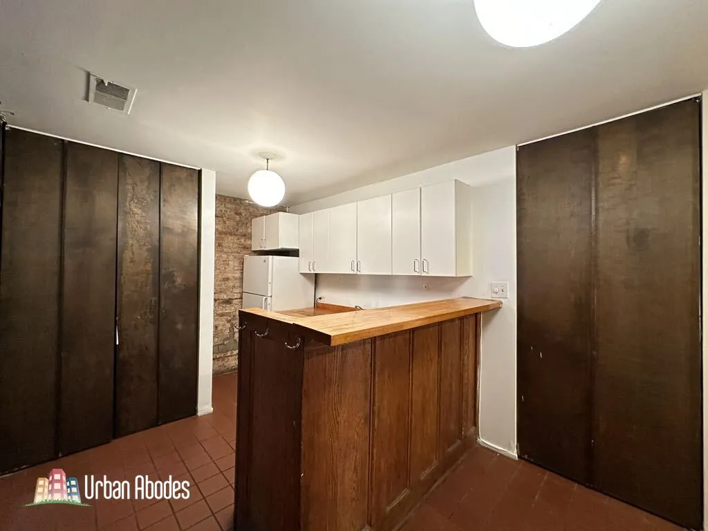 600 W Surf St, ,  60657, USA 60657-unit#2-Chicago-IL