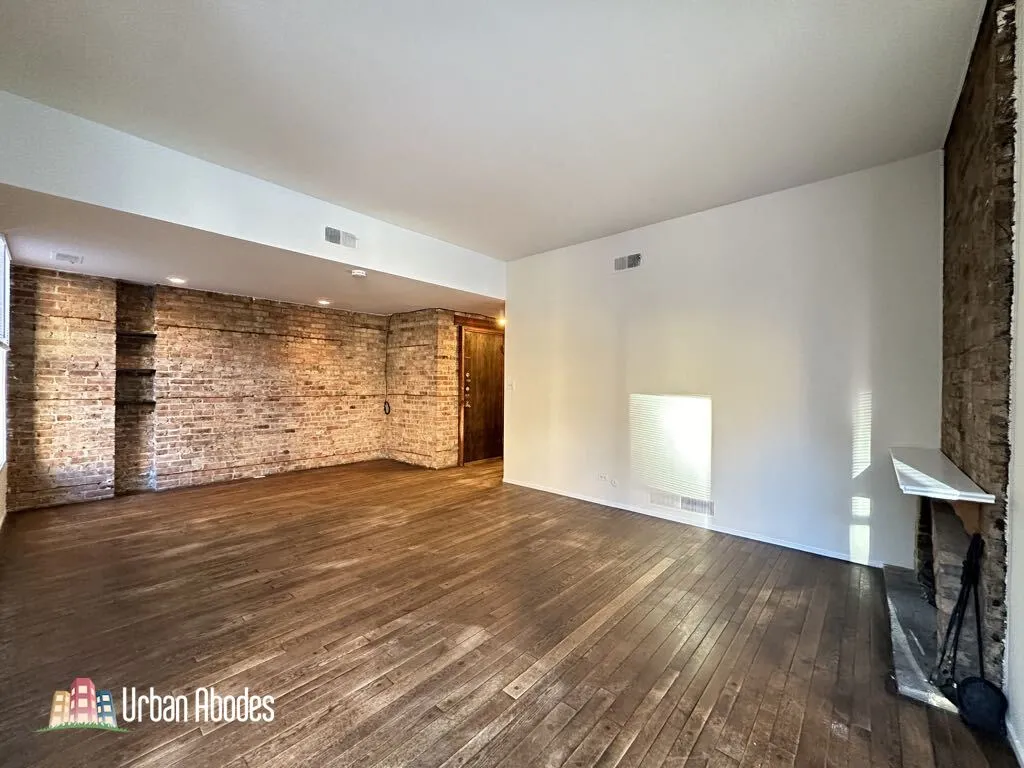 600 W Surf St, ,  60657, USA 60657-unit#2-Chicago-IL