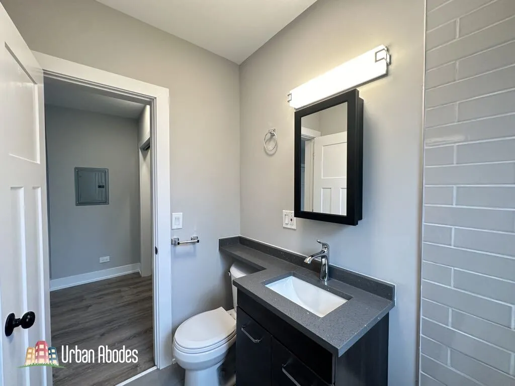 4546 N Damen Ave, , 60625, USA 60625-unit#211-Chicago-IL