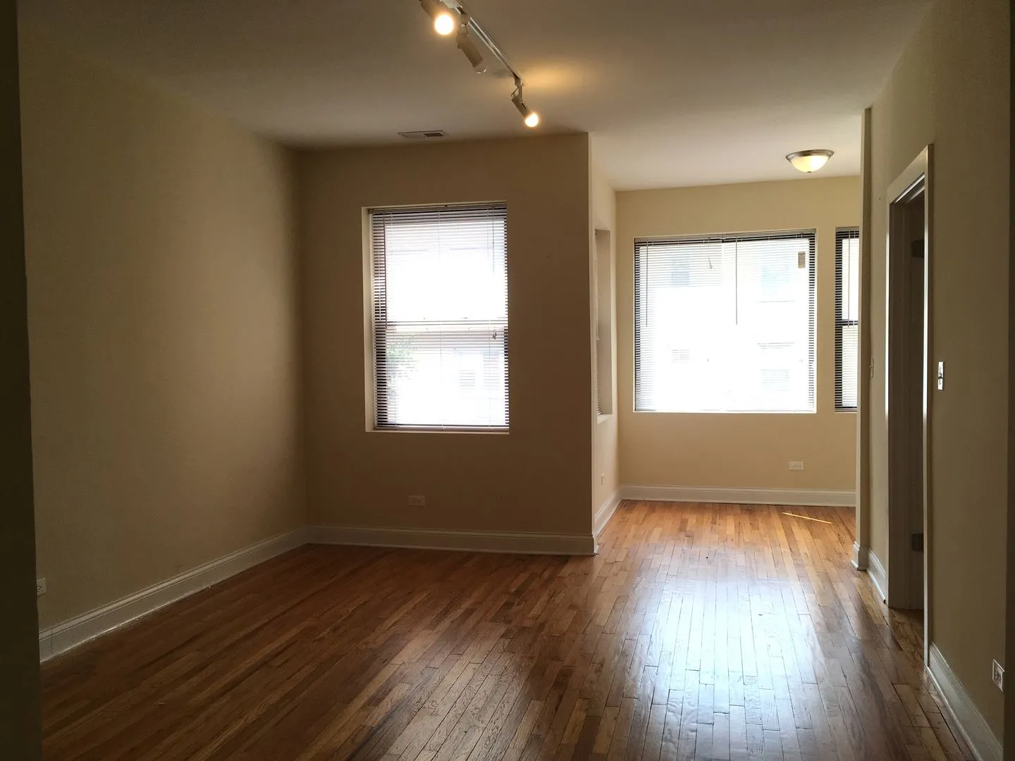 3216 W Argyle St, ,  60625, USA 60625-unit#2-Chicago-IL