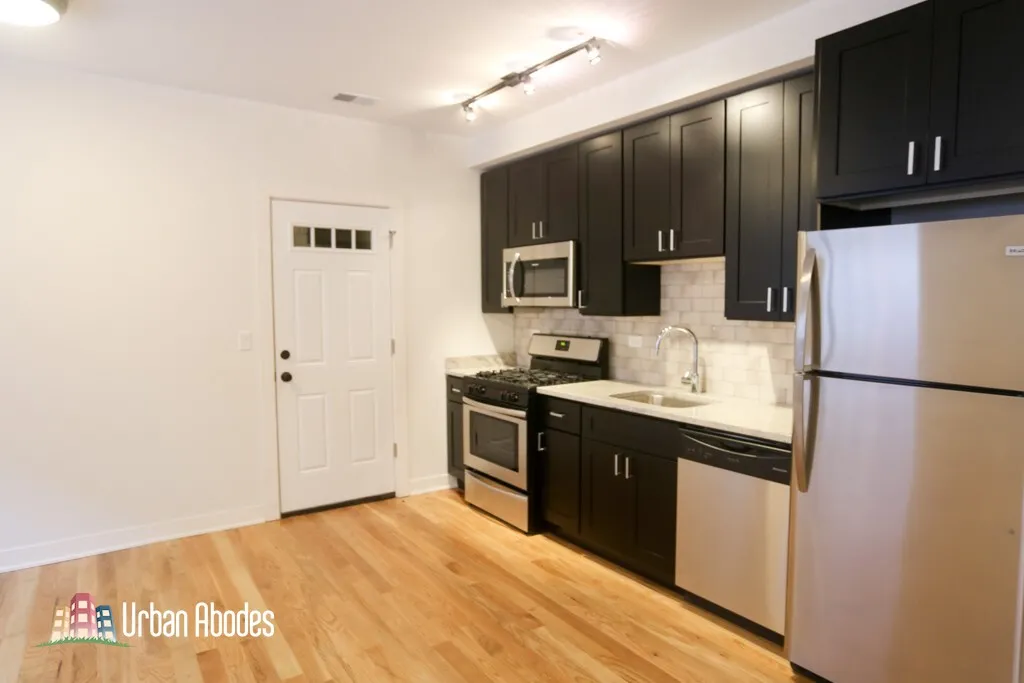 2203 W Eastwood Ave, ,  60625, USA 60625-unit#3NE-Chicago-IL