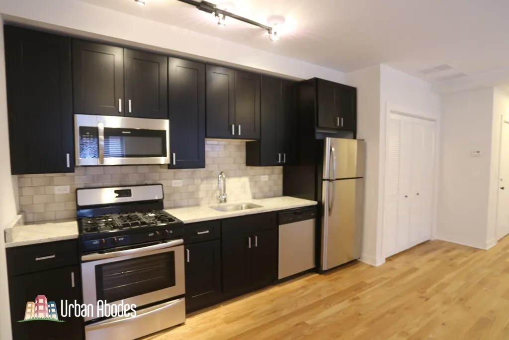 2203 W Eastwood Ave, ,  60625, USA 60625-unit#3NE-Chicago-IL