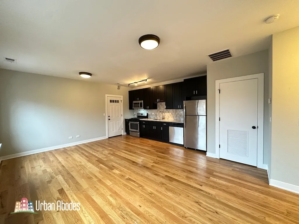 2203 W Eastwood Ave, ,  60625, USA 60625-unit#3SE-Chicago-IL