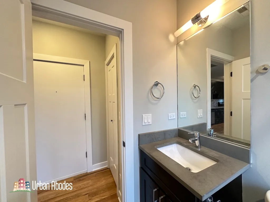 2203 W Eastwood Ave, ,  60625, USA 60625-unit#3SE-Chicago-IL