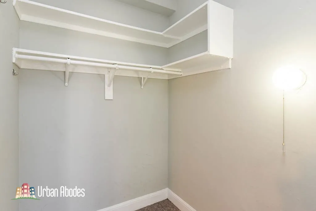 3831 N Fremont St, ,  60613, USA 60613-unit#215-Chicago-IL