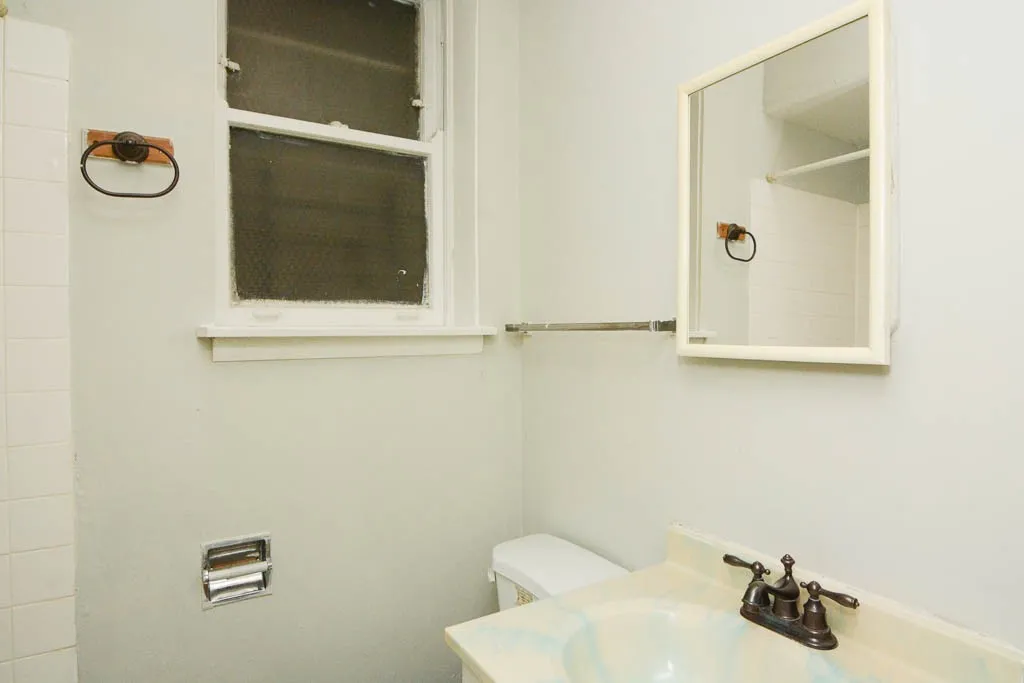 837 W Wolfram St, ,  60657, USA 60657-unit#102-Chicago-IL