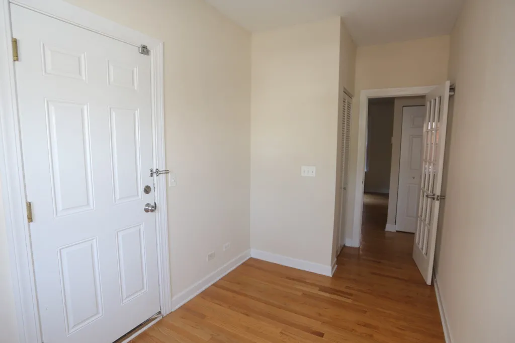 3252 N Clifton Ave, , 60657, USA 60657-unit#1W-Chicago-IL