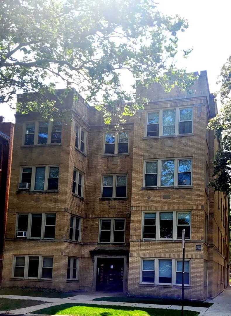 2209 W Carmen Ave, , 60625, USA 60625-unit#3-Chicago-IL