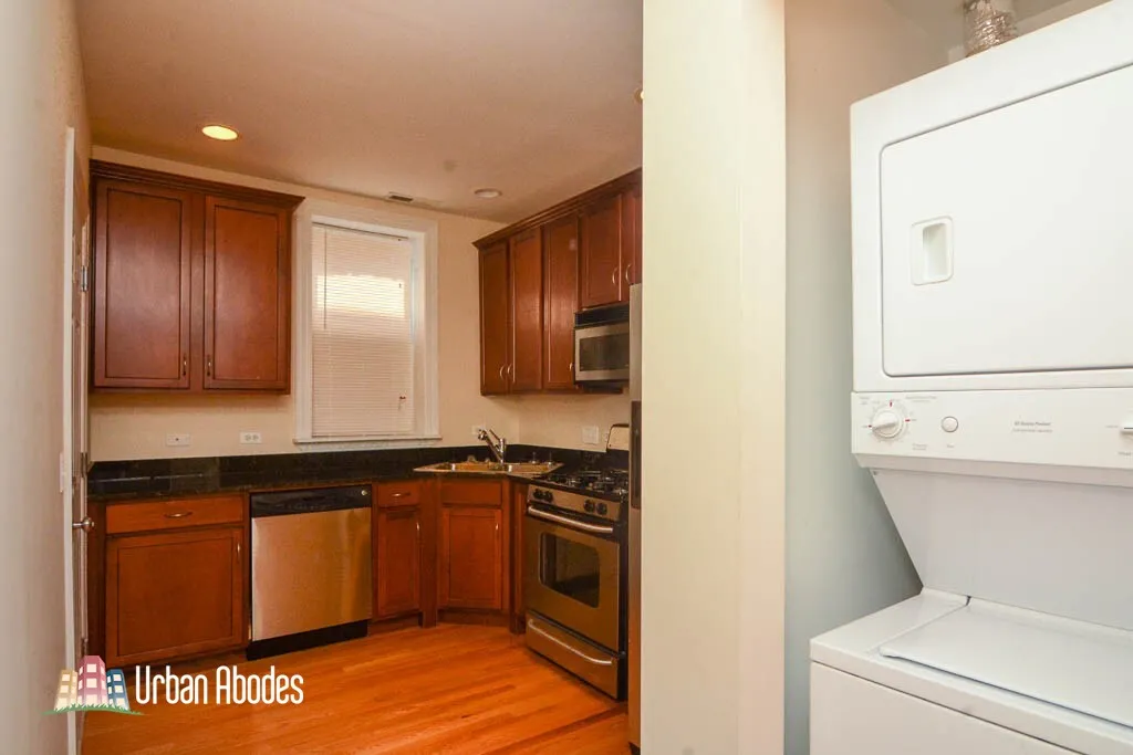 3244 N Clifton Ave, ,  60657, USA 60657-unit#1W-Chicago-IL