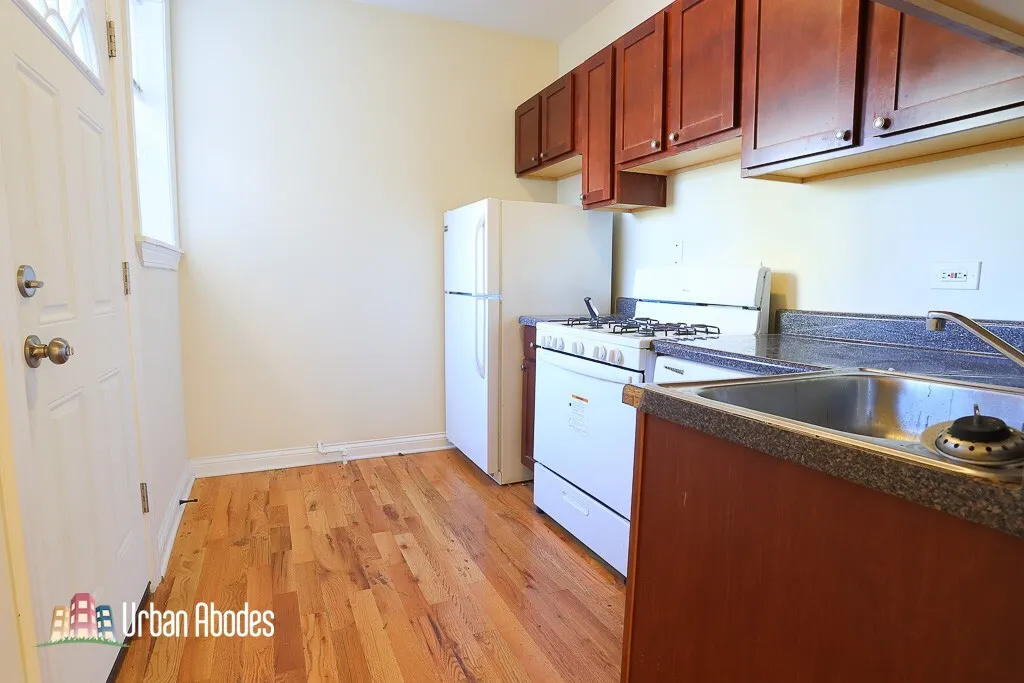 550 W Aldine Ave, ,  60657, USA 60657-unit#3S-Chicago-IL