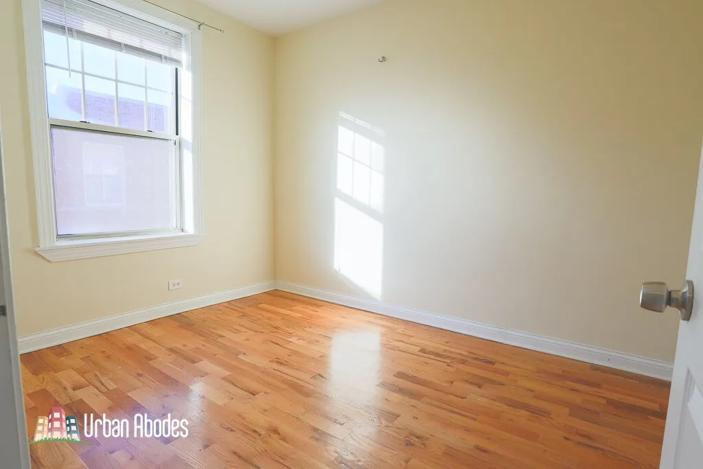 550 W Aldine Ave, ,  60657, USA 60657-unit#3S-Chicago-IL