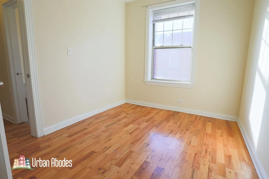 550 W Aldine Ave, ,  60657, USA 60657-unit#3S-Chicago-IL