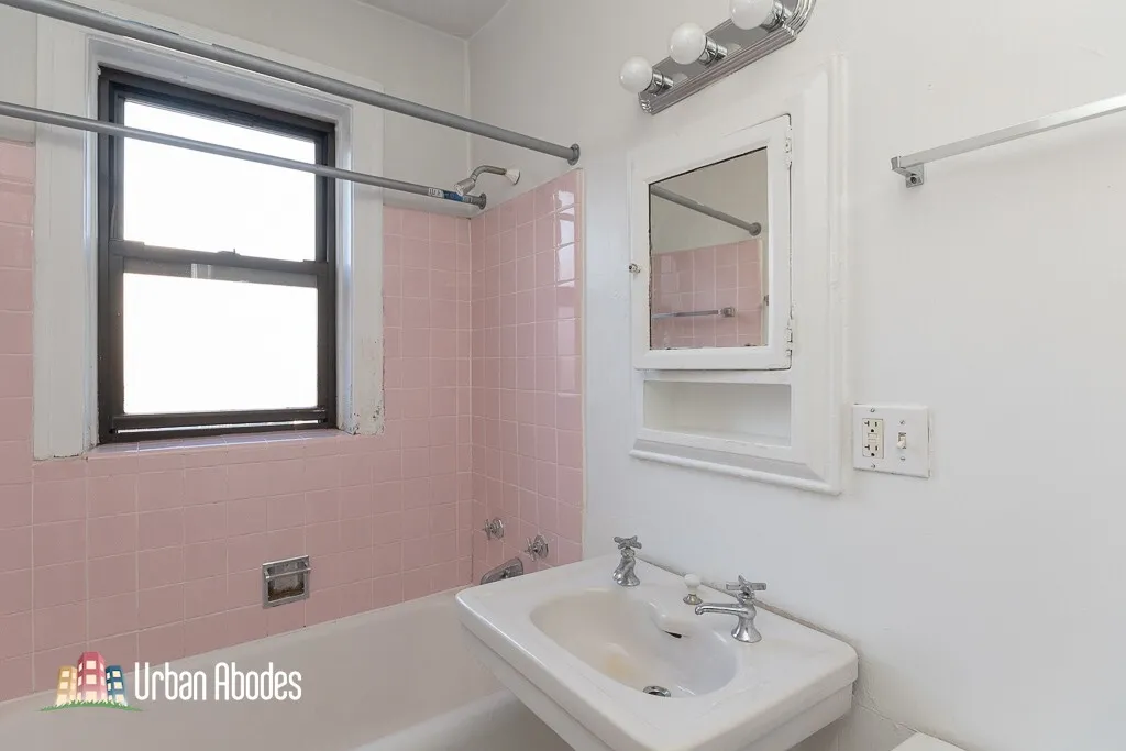 4546 N Damen Ave, , 60625, USA 60625-unit#213-Chicago-IL