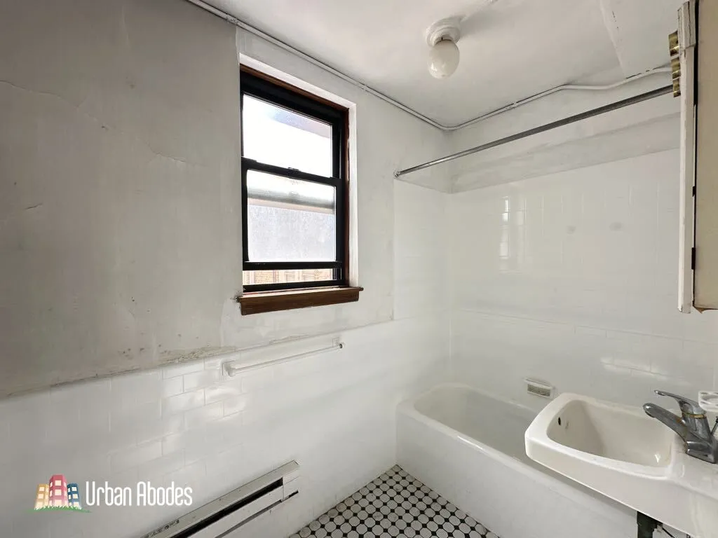 505 W Belmont Ave, ,  60657, USA 60657-unit#3A-Chicago-IL