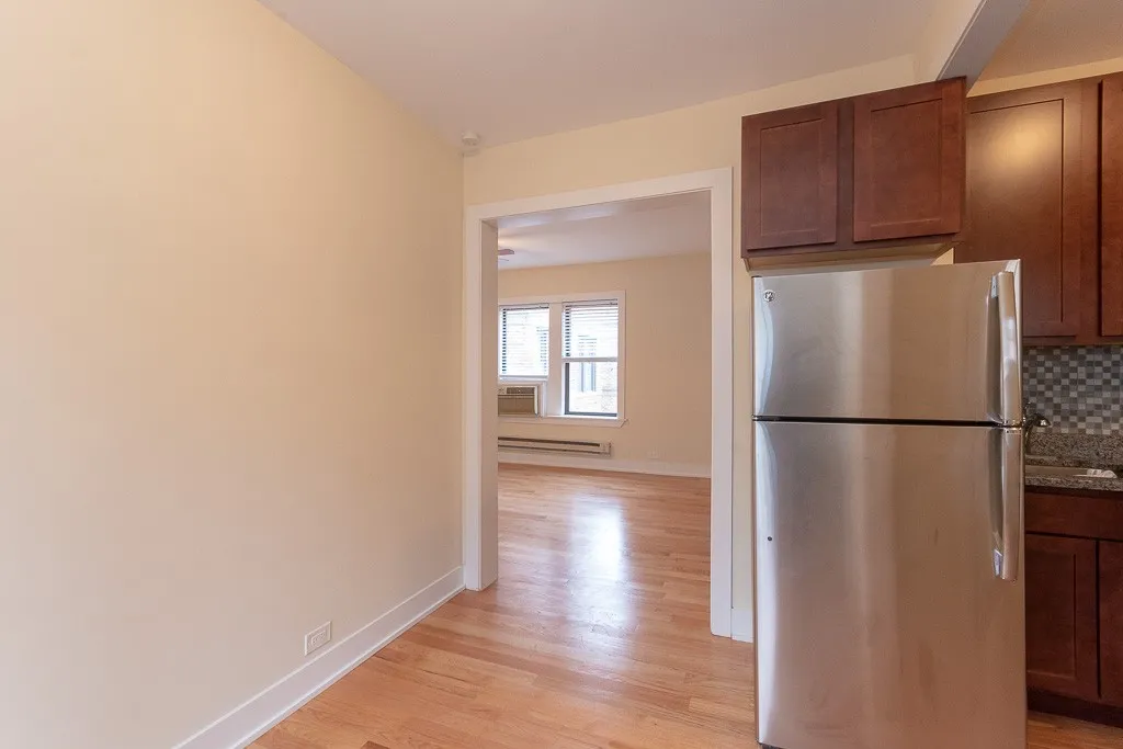 3722 N Pine Grove Ave, ,  60613, USA 60613-unit#3W-Chicago-IL