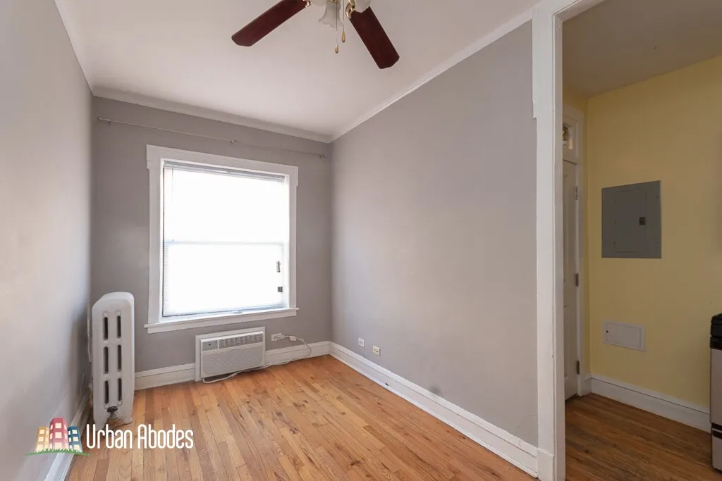 744 W Addison St, ,  60613, USA 60613-unit#1W-Chicago-IL